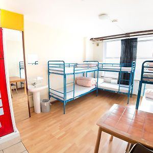 Dormitory Room Mixed